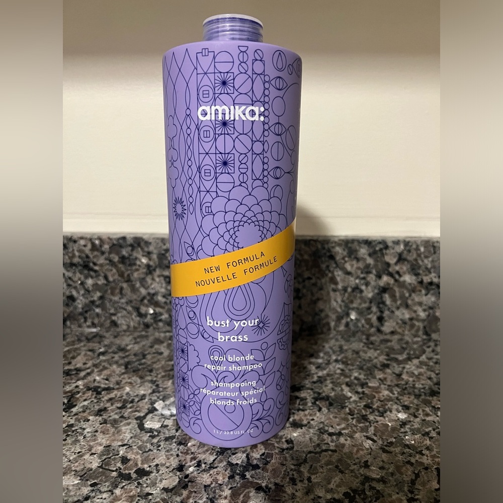 Amika bust your brass purple shampoo